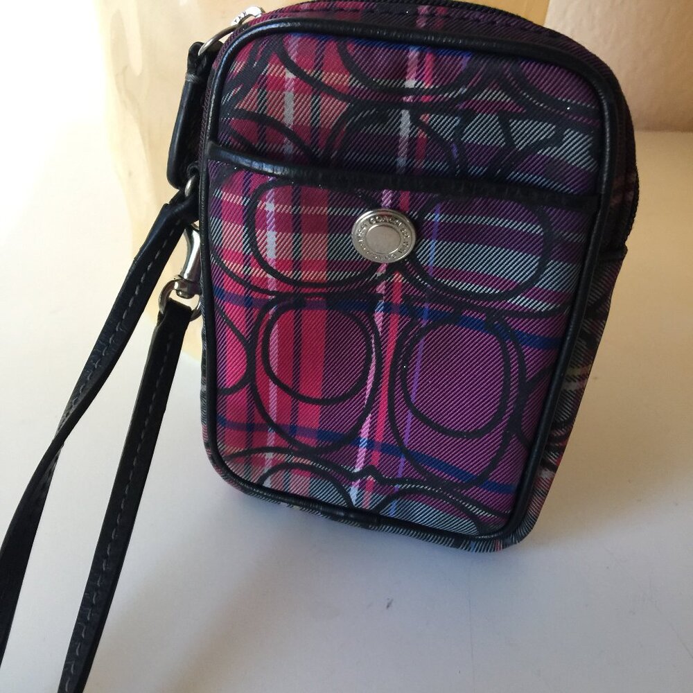 COACH Poppy Tartan plaid multi pouch wristlet black